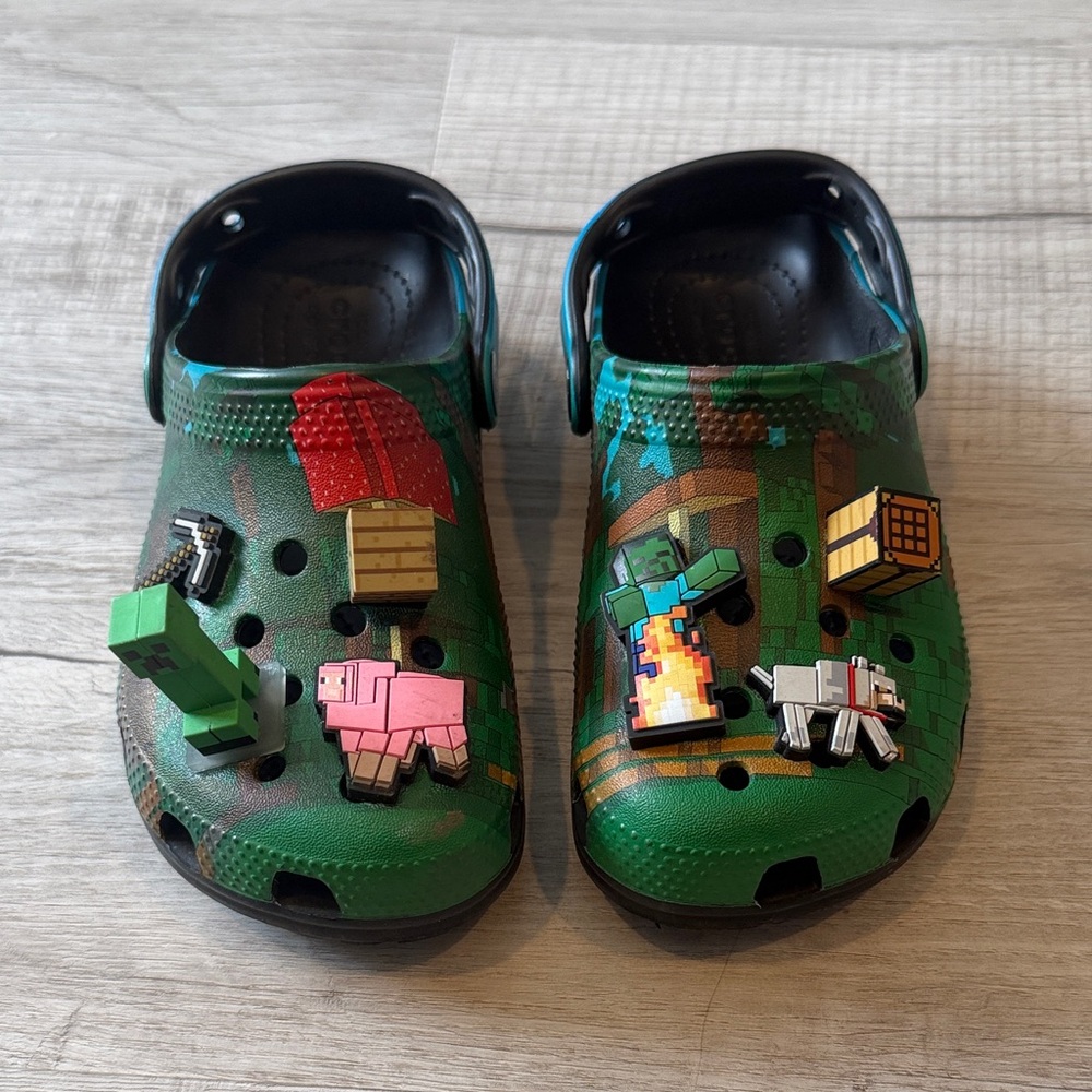 Minecraft Crocs (size 13 kid)